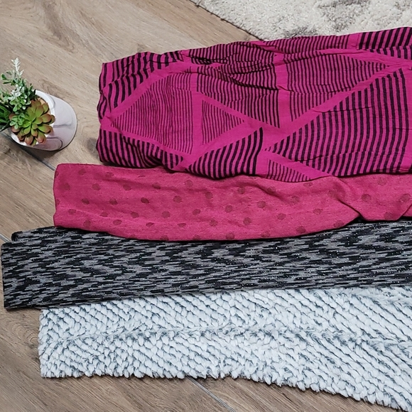 Jessica Accessories - 💕free add on with purchase /4 scarfs